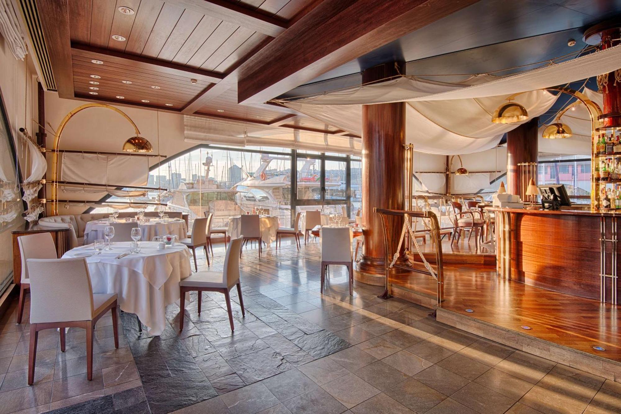 Hotel NH Collection Genova Marina Esterno foto